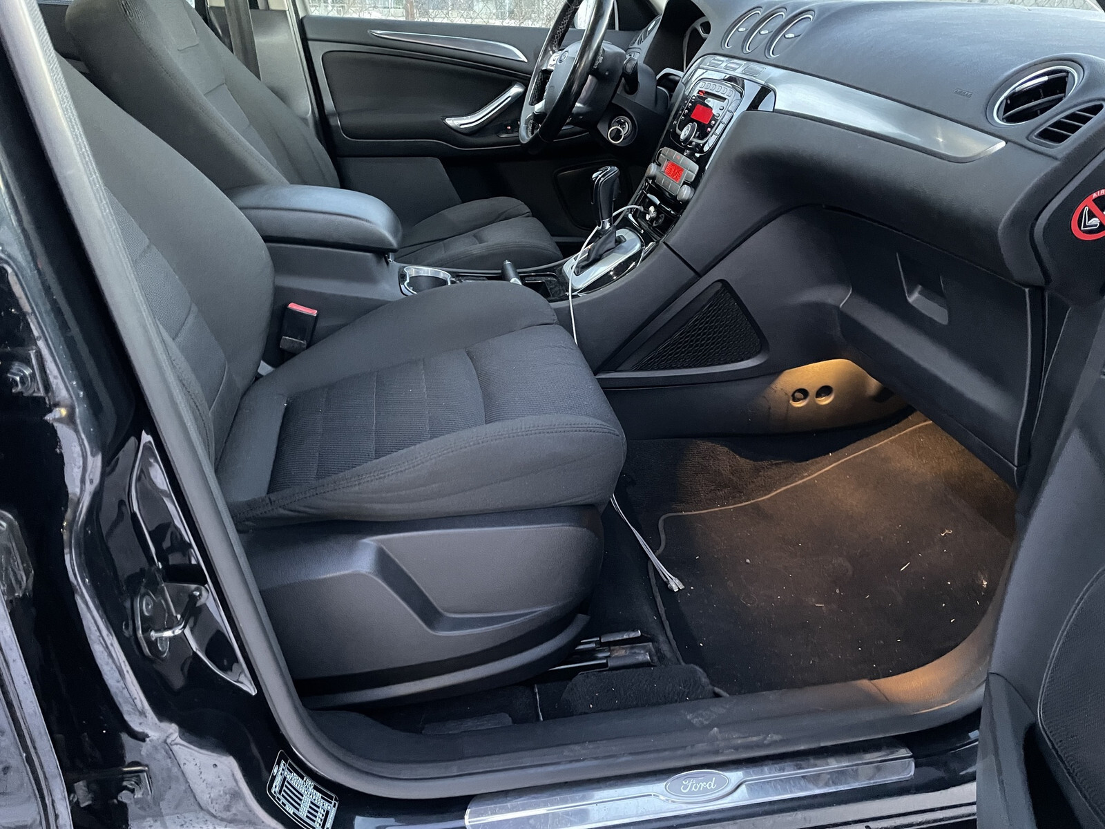Ford S-Max 2010, photo 7/18