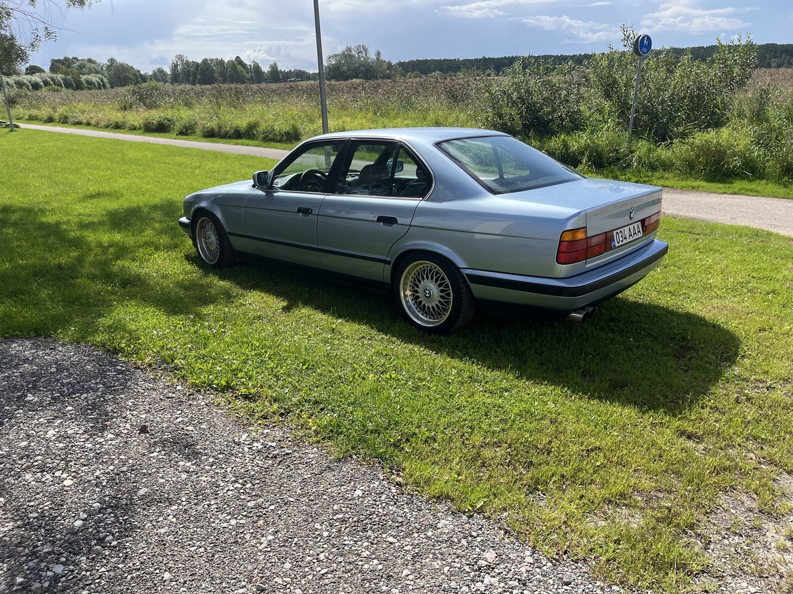 BMW 520 1991, photo 5/10