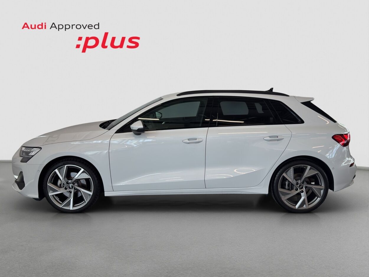 Audi A3 2025, photo 3/12