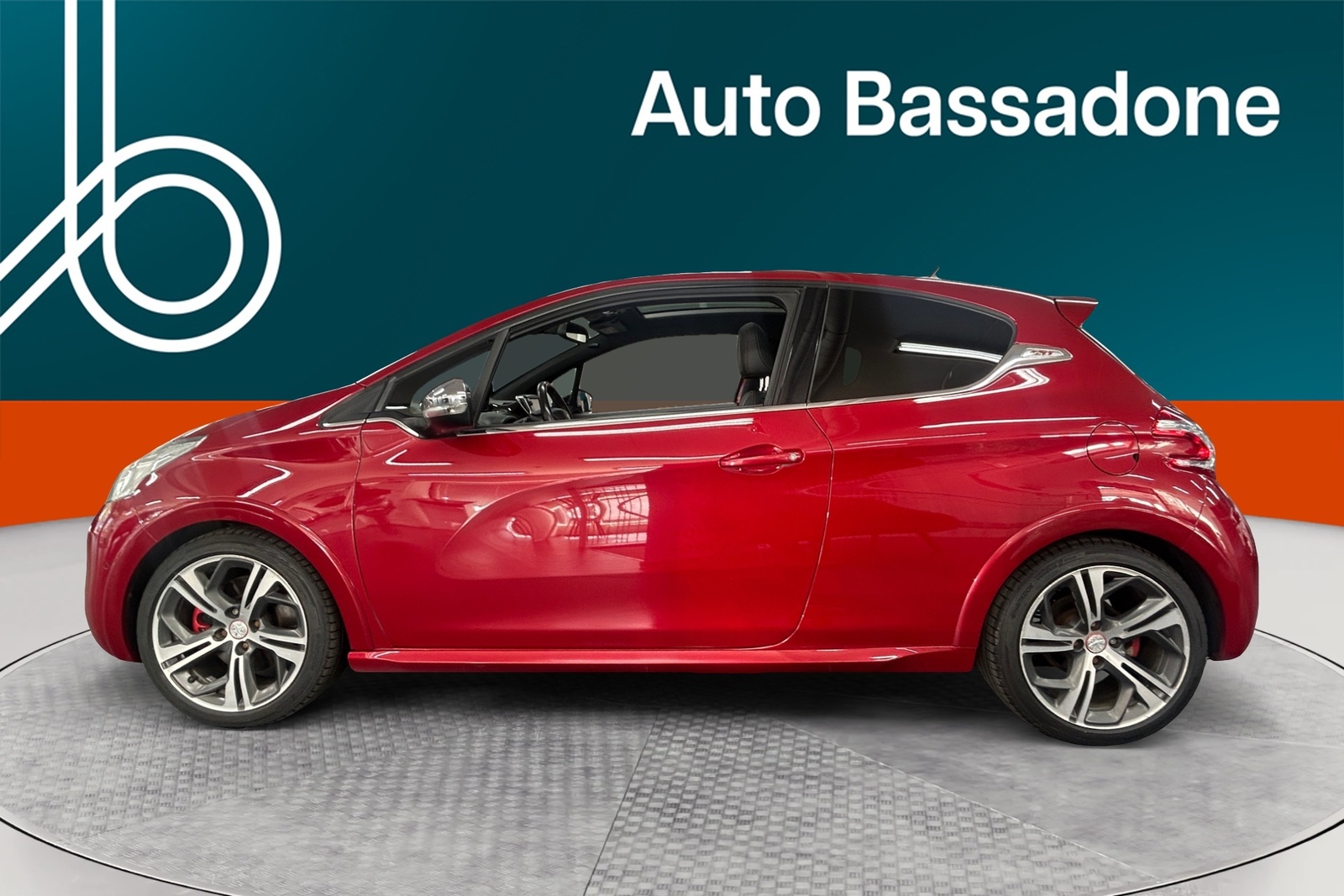 Peugeot 208 2013, photo 2/37