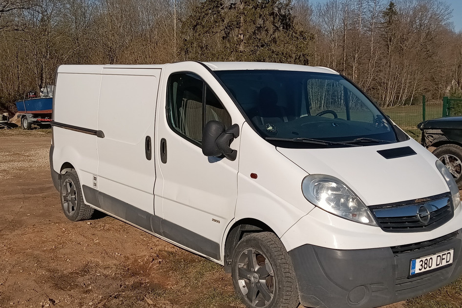 Opel Vivaro, 2012, 2.0, 84 kW, diesel, manual, front-wheel drive