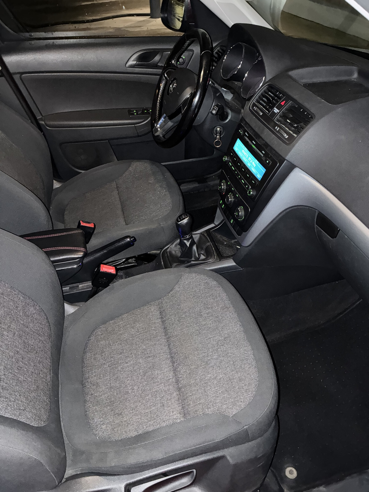 Škoda Yeti 2015, photo 5/7