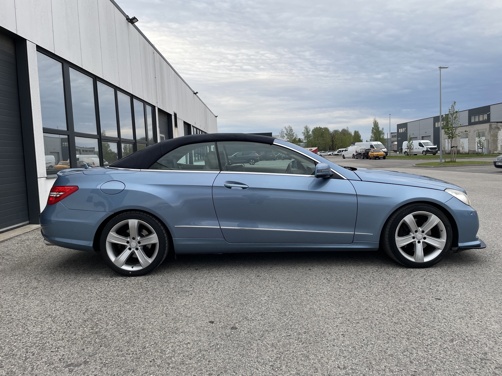 Mercedes-Benz E 350 2010, photo 4/9