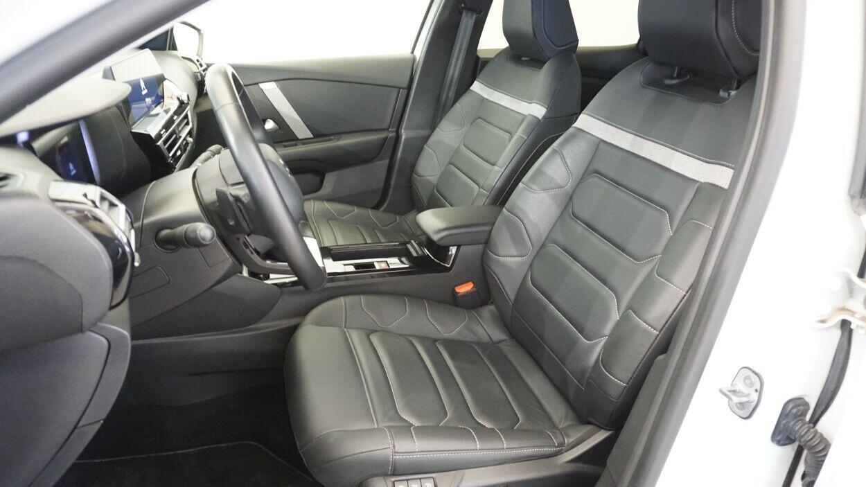 Citroën C4 X 2023, photo 7/22