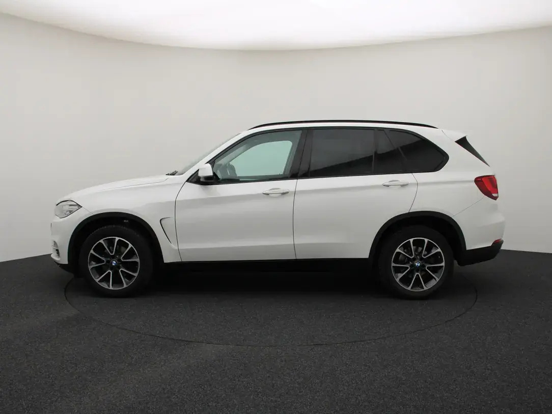 BMW X5 2016, photo 6/38