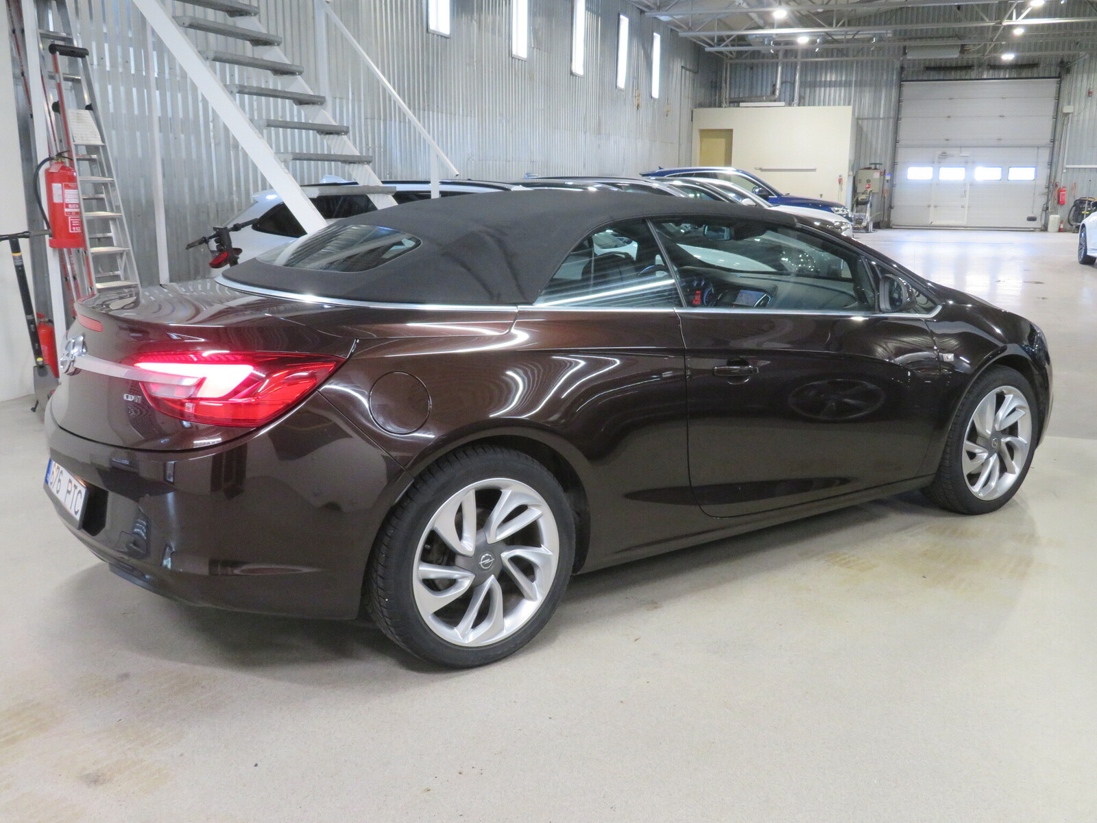 Opel Cascada CDTI 2013, photo 4/9