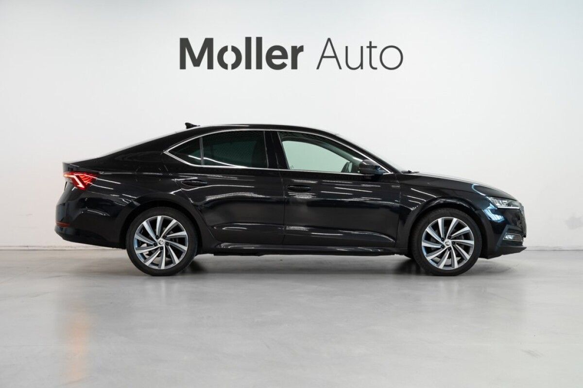 Škoda Octavia 2021, photo 4/32