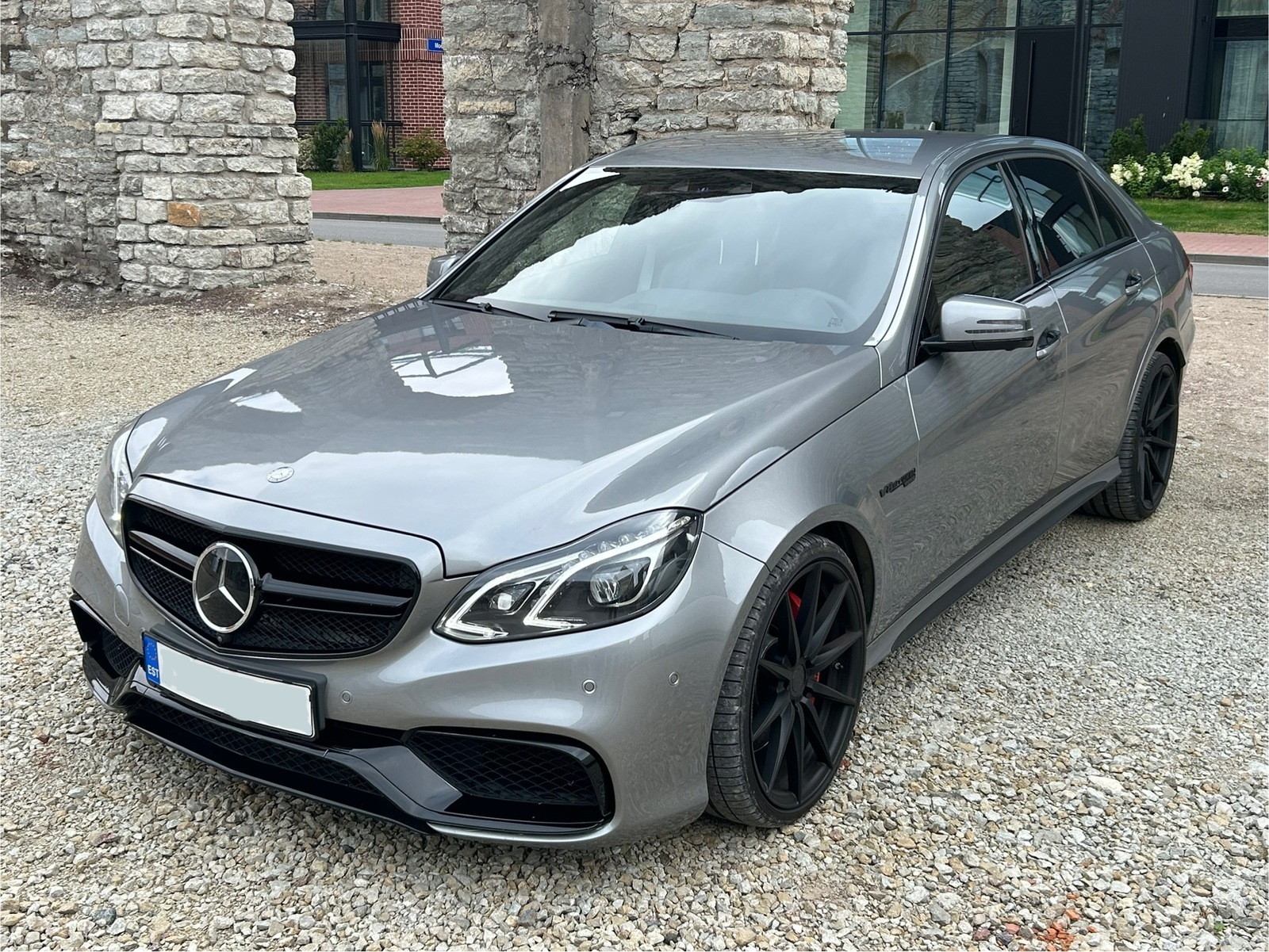 Mercedes-Benz E 63 AMG