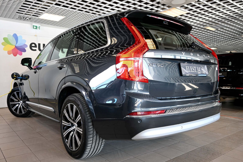 Volvo XC90, 2022, 2.0, 335 kW, plug-in hybrid (petrol/electric), automatic, four-wheel drive