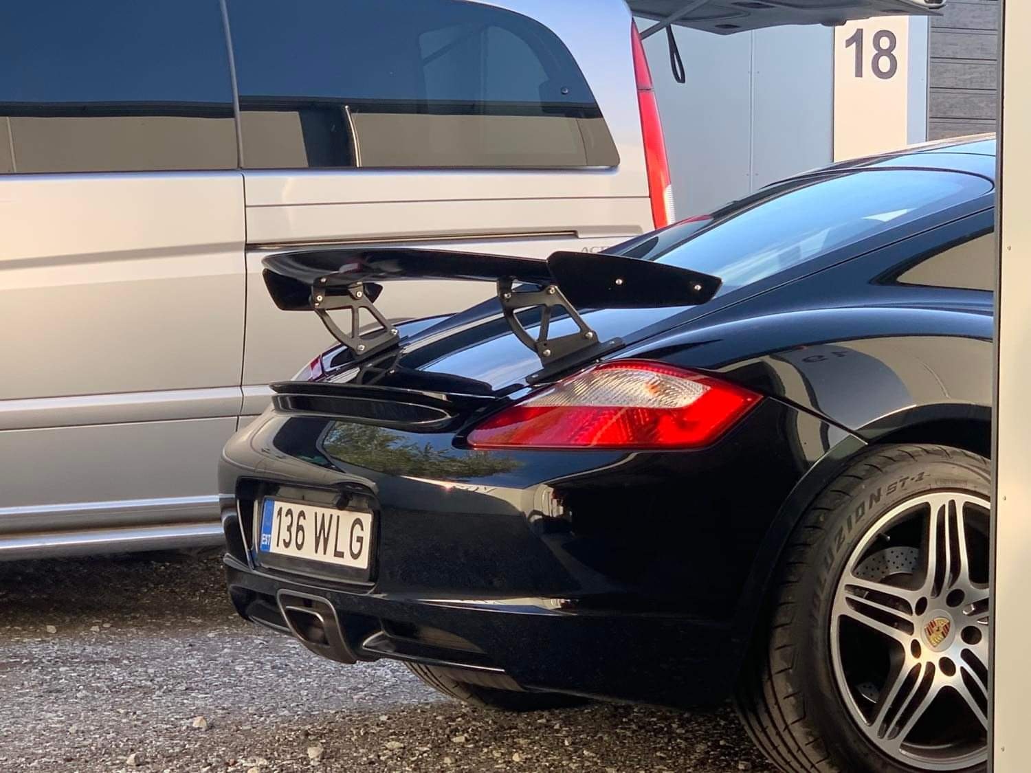Porsche Cayman