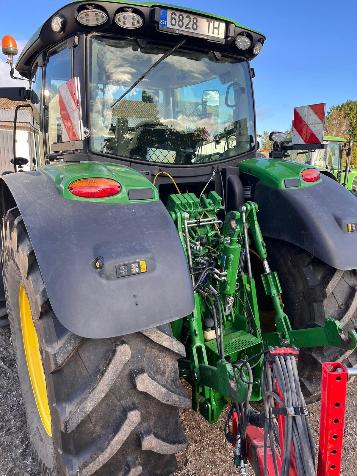 John Deere 6215R, kuva 4/13