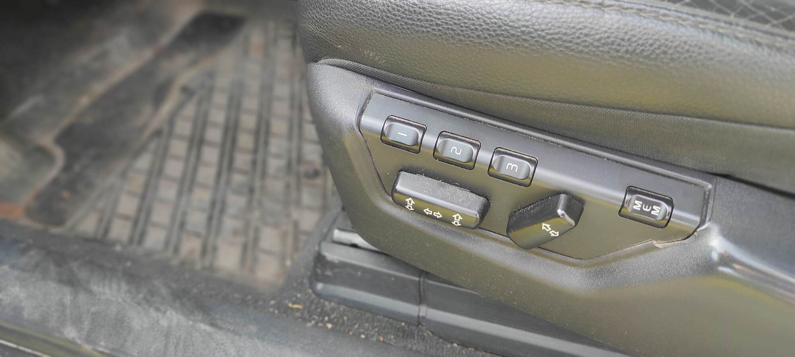 Volvo XC90 2011, photo 6/9