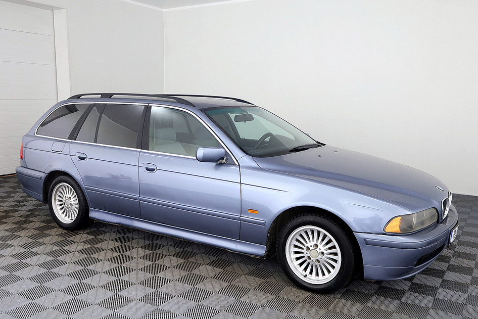 BMW 520, 2002, 2.2, 125 kW, petrol, manual, rear-wheel drive