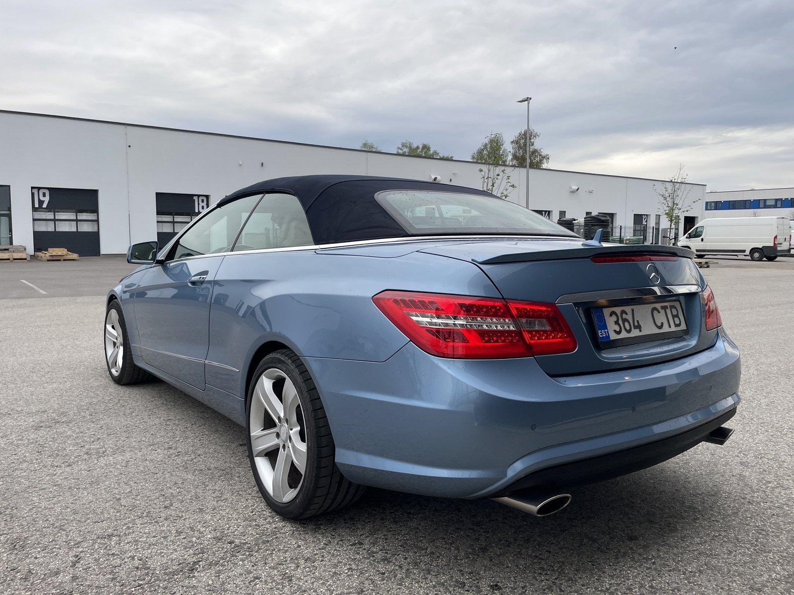Mercedes-Benz E 350 2010, photo 6/9