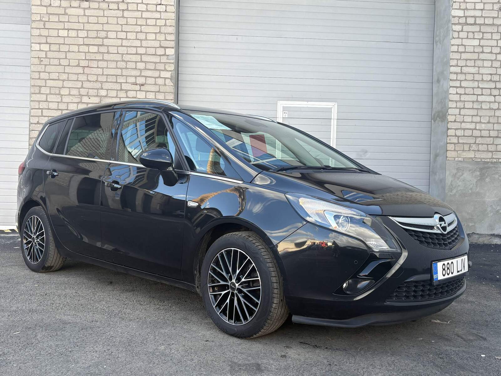 Opel Zafira Tourer 2015, photo 2/12