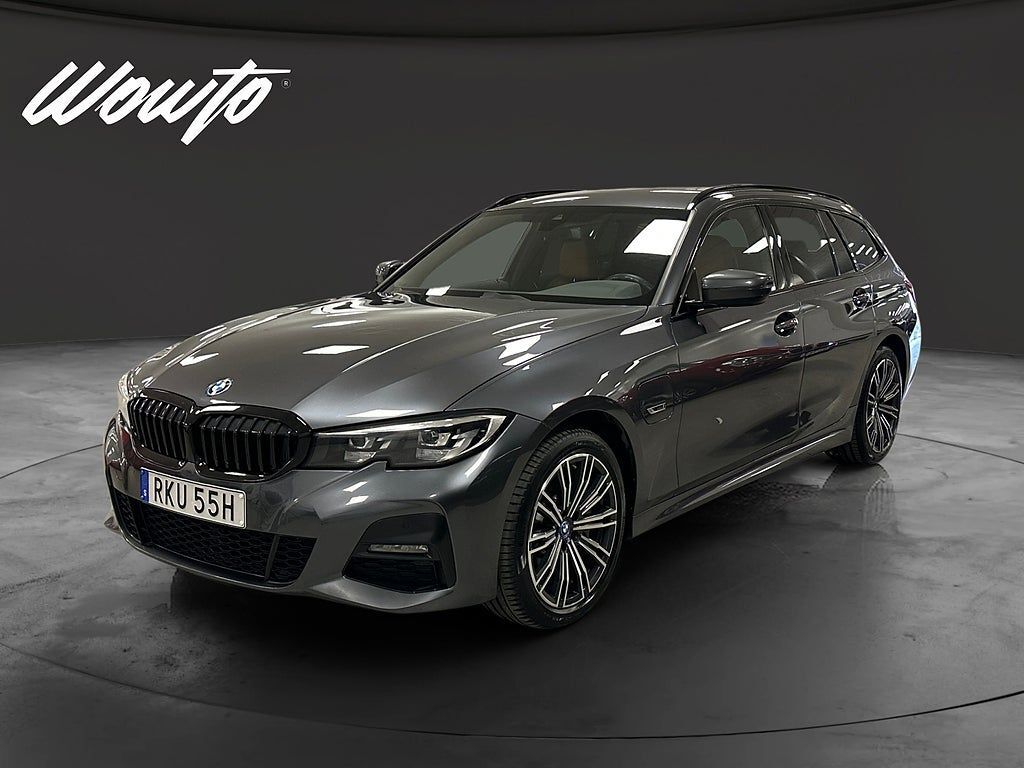 BMW 330 e xDrive Touring M-Sport / Dragkrok / Cockpit 135kW