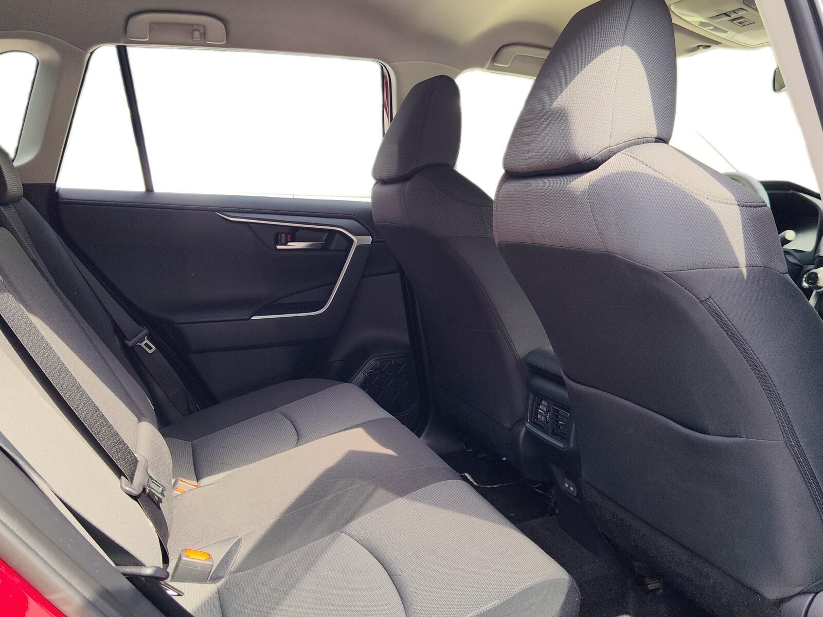 Toyota RAV4 Luxury Limited 131kW 2025, kuva 7/10