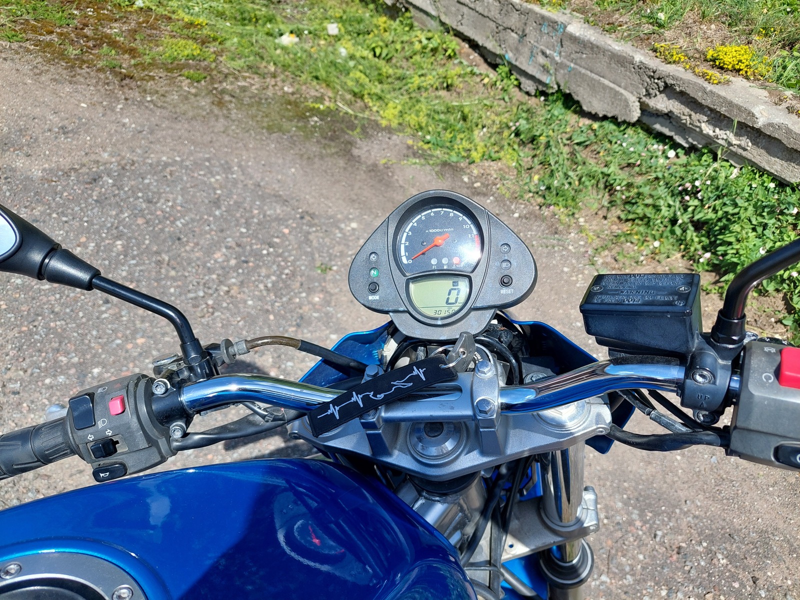 Kawasaki ER-6n 2009, photo 4/5