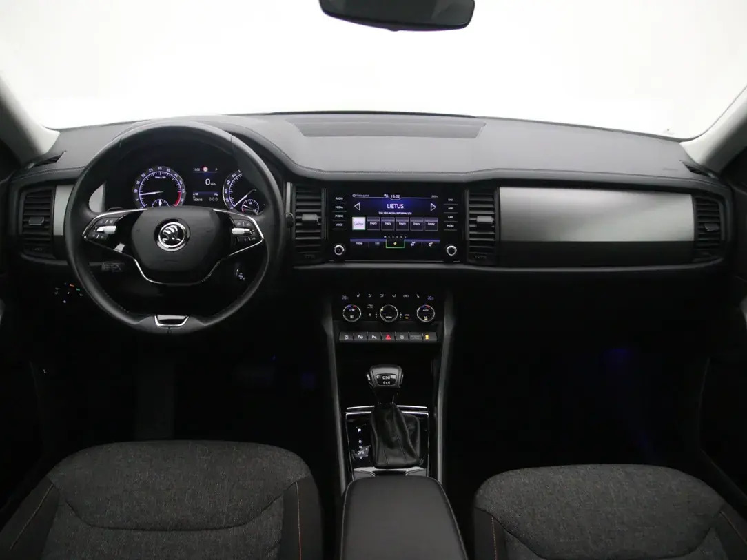 Škoda Kodiaq 2021, photo 2/10