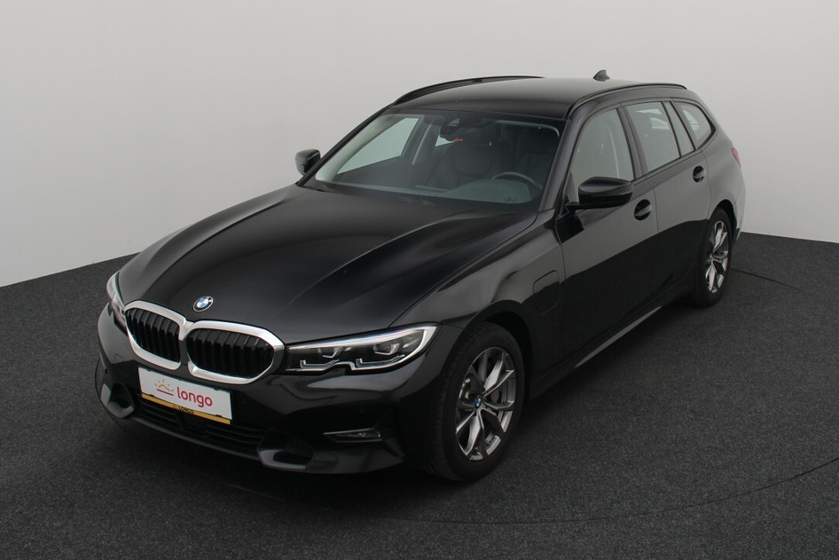 BMW 330, 2021, 2.0, 215 kW, plug-in hybrid (petrol/electric), automatic, rear-wheel drive