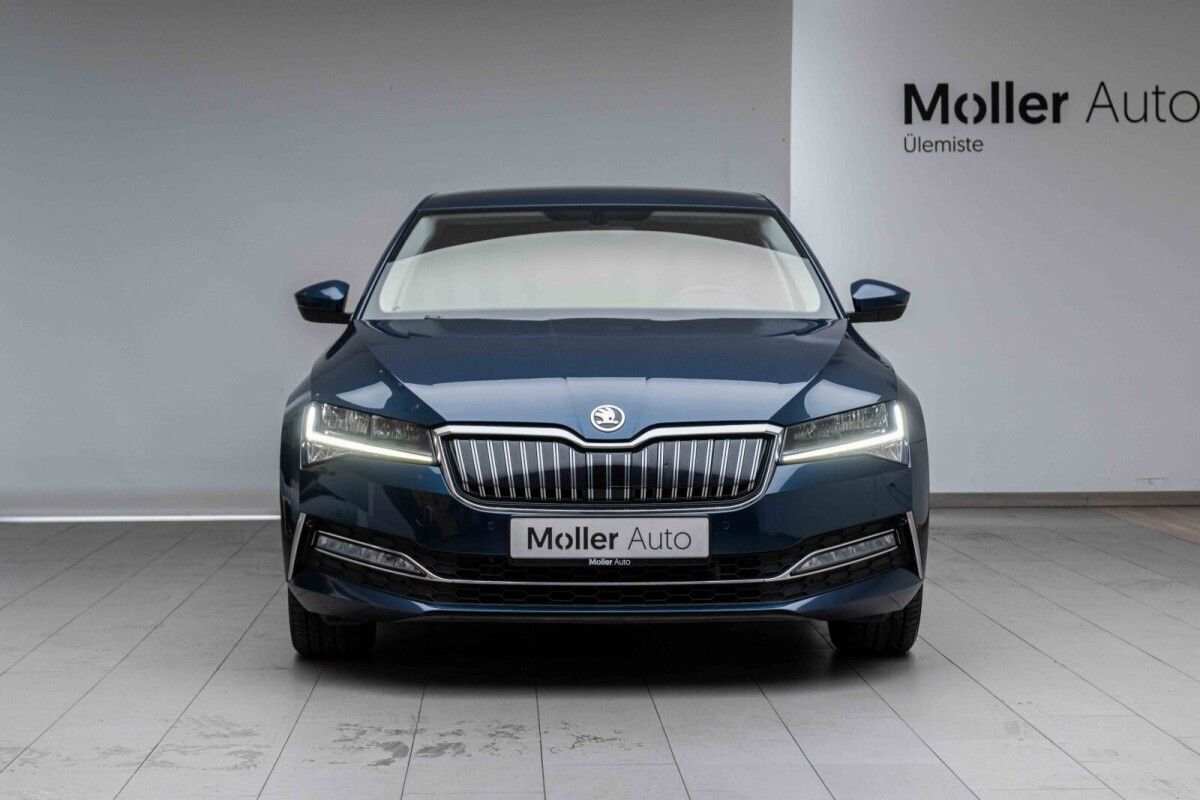 Škoda Superb 2020, photo 3/16