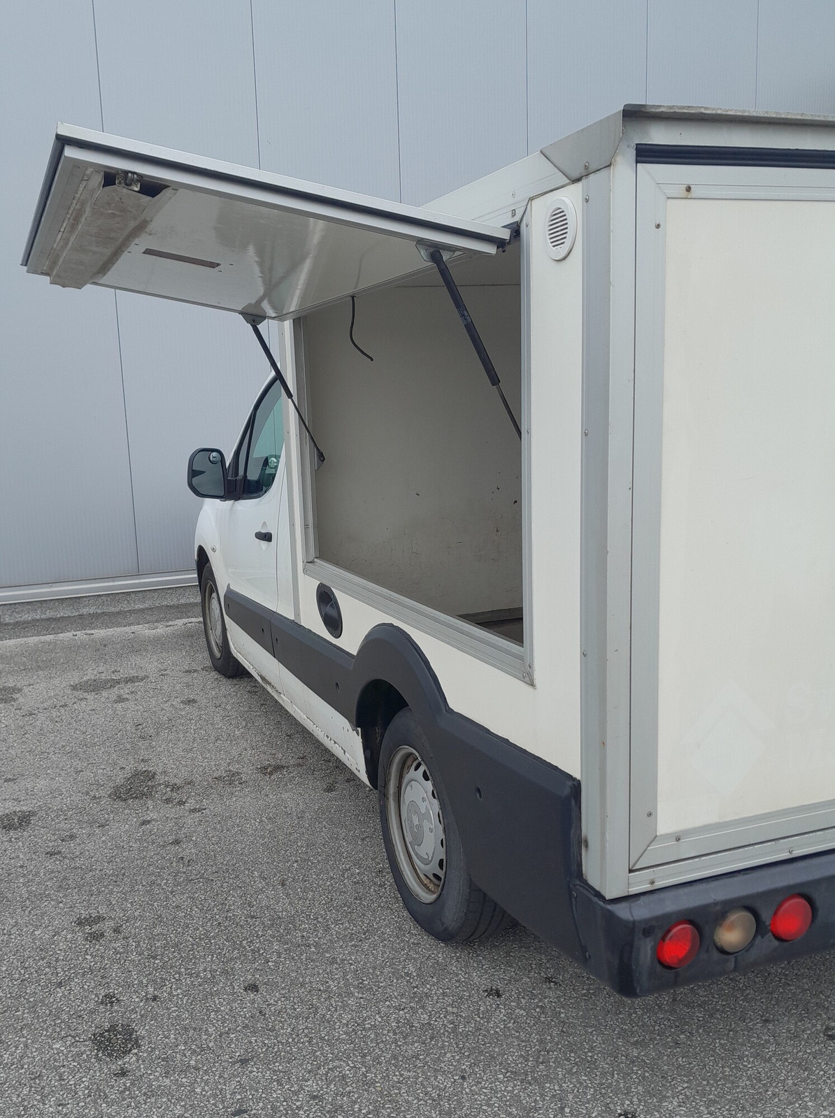 Peugeot Partner 2010, kuva 6/9