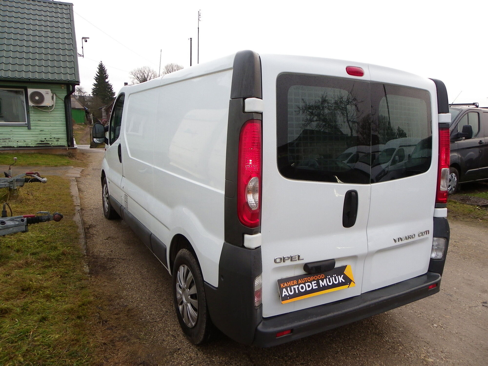 Opel Vivaro LONG 2011, photo 7/17