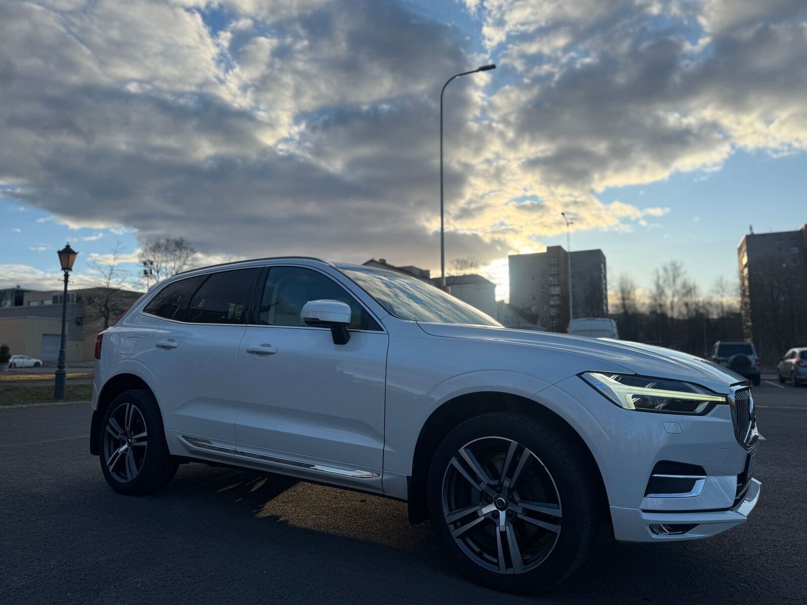 Volvo XC60 2018, photo 5/21