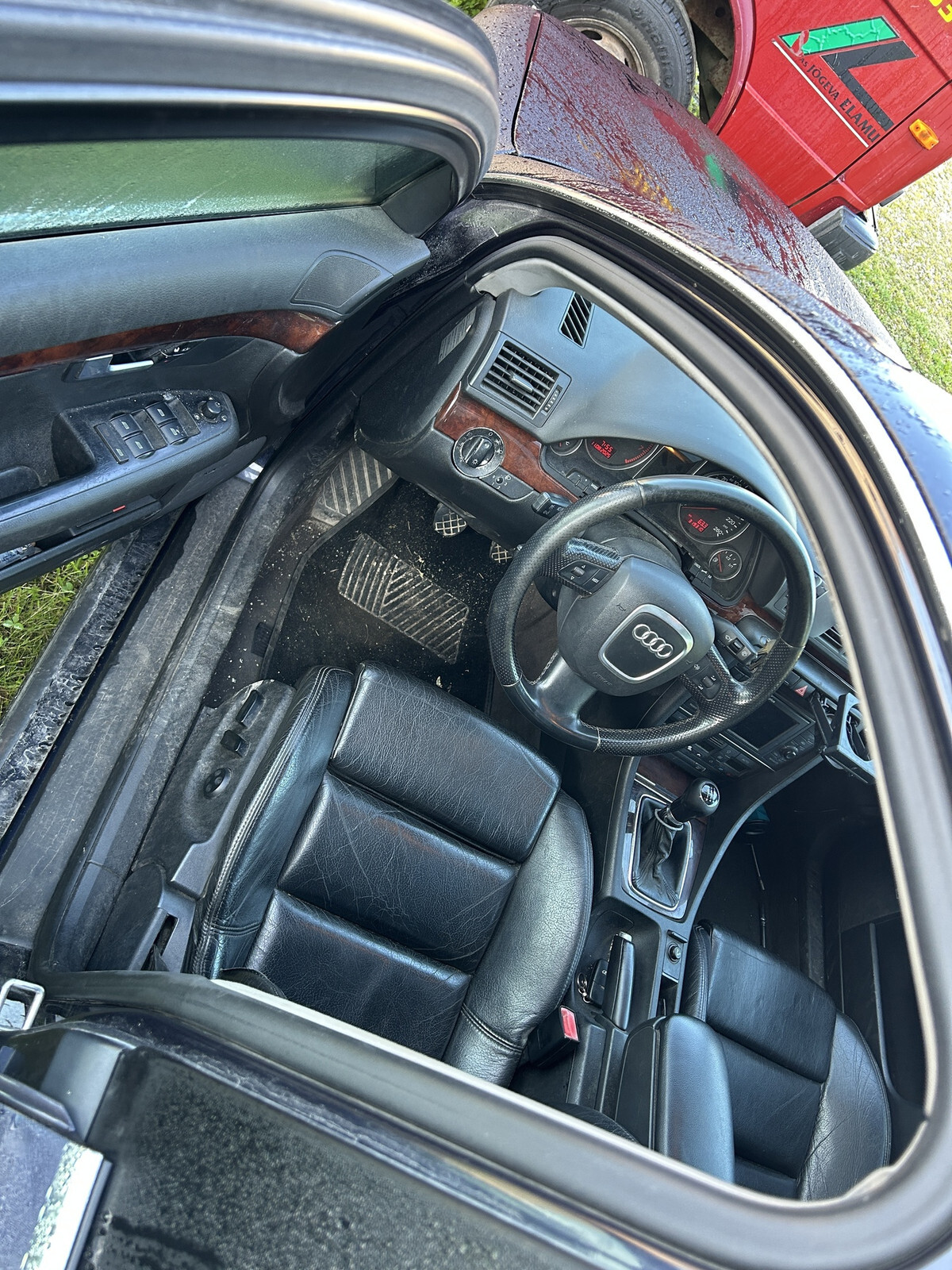 Audi A4 2002, kuva 6/6