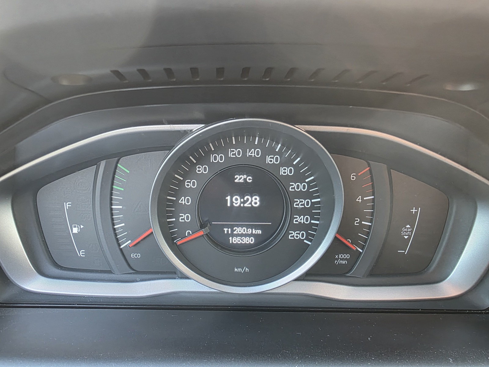 Volvo XC60 2016, photo 6/10