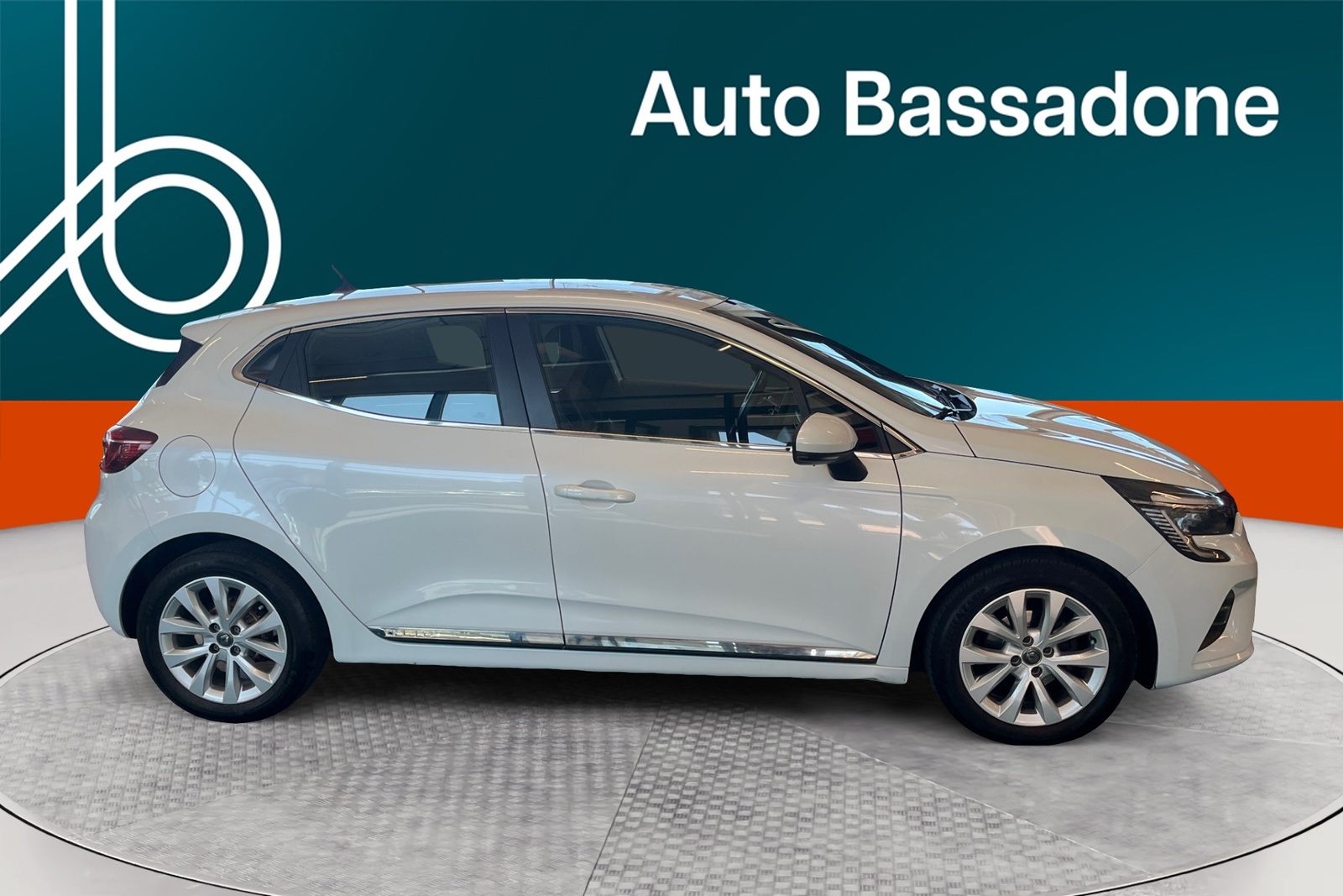Renault Clio 2021, photo 6/10