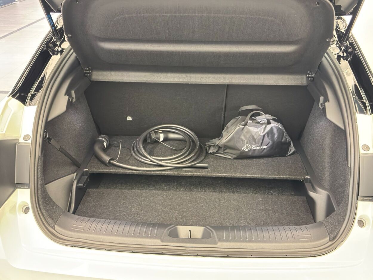 Nissan Leaf 2026, kuva 6/10