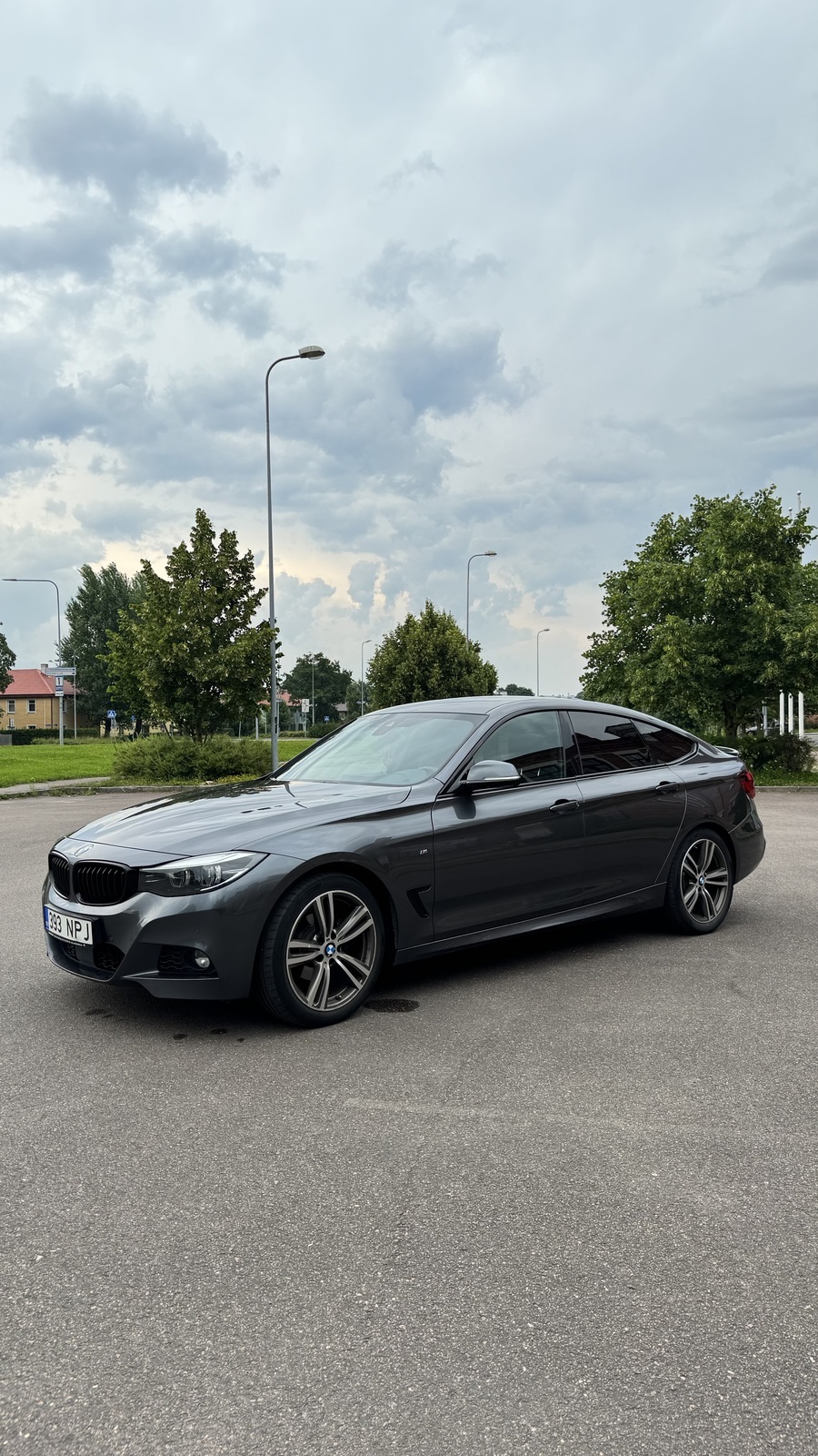 BMW 320 2019, photo 5/10