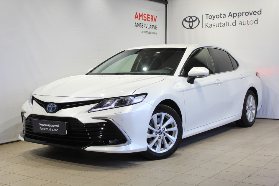 Toyota Camry, 2023, 2.5, 131 kW, hibridas (benzinas/elektra), automatinė, priekiniai varomieji ratai