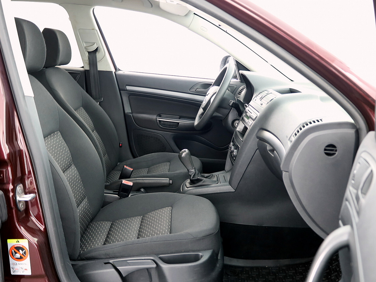 Škoda Octavia 2010, photo 6/8