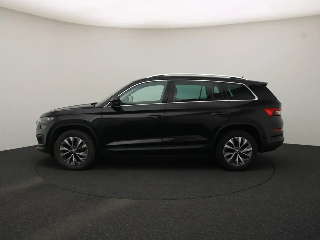 Škoda Kodiaq 2022, photo 6/10