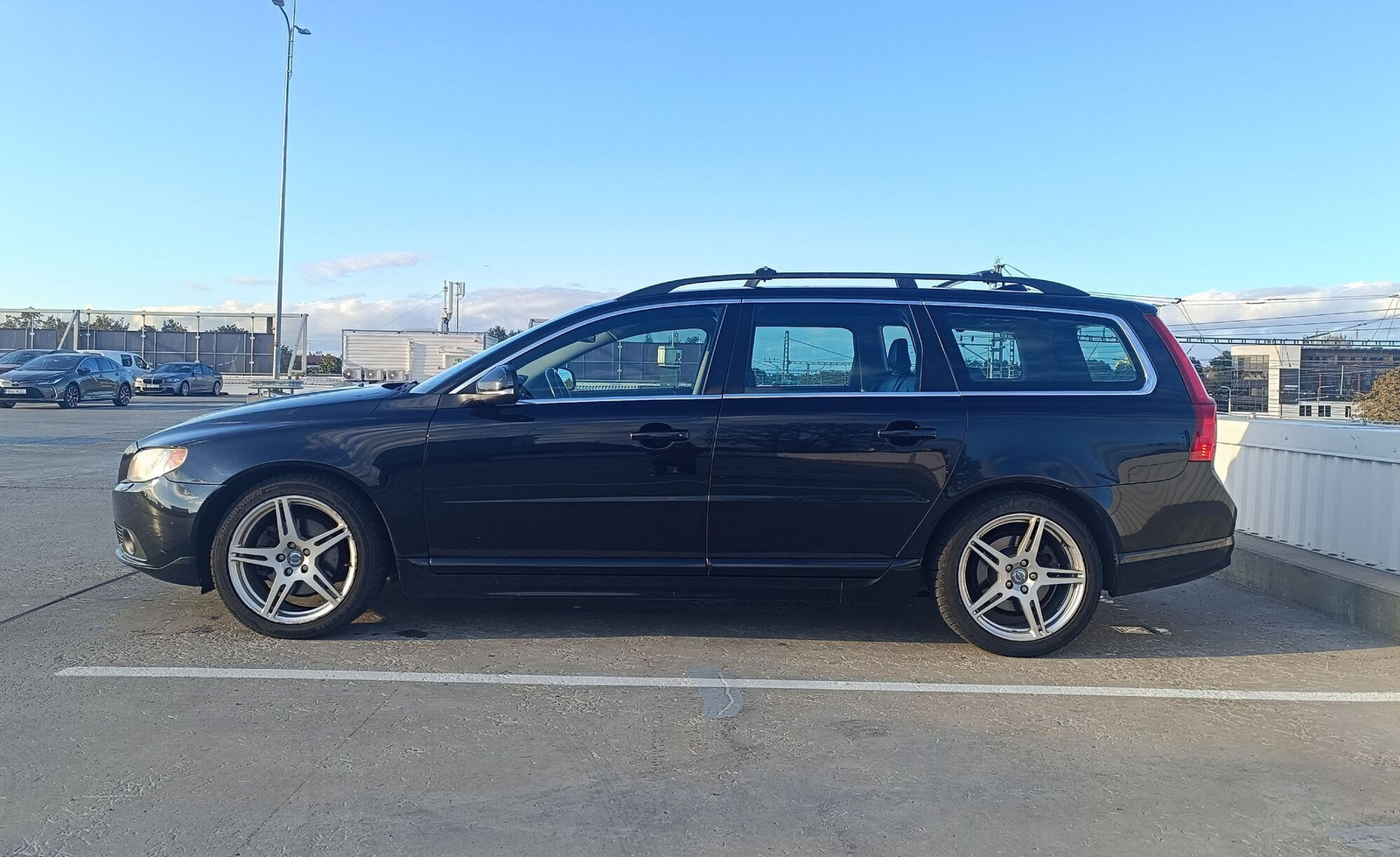 Volvo V70 2012, photo 4/10