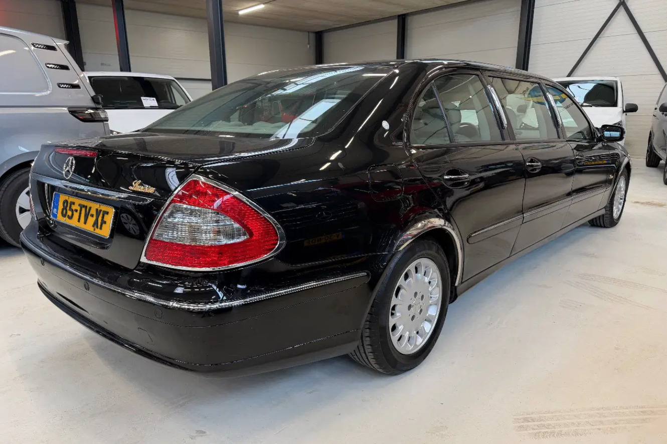 Mercedes-Benz E 200 2007, photo 4/9