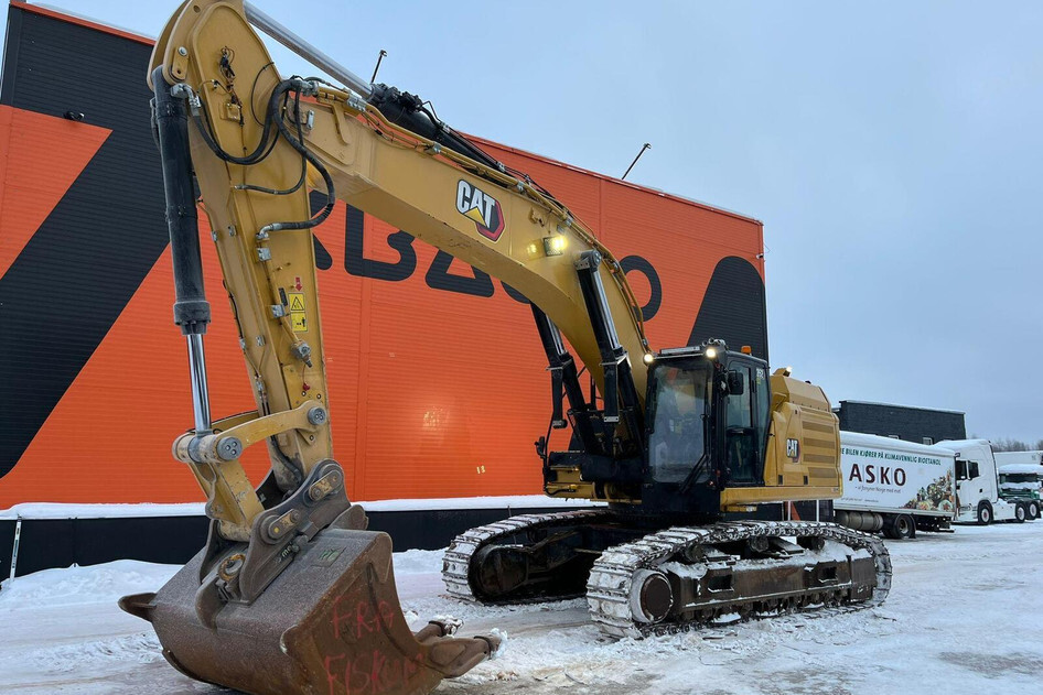 Caterpillar 352, 317 kW, dīzelis