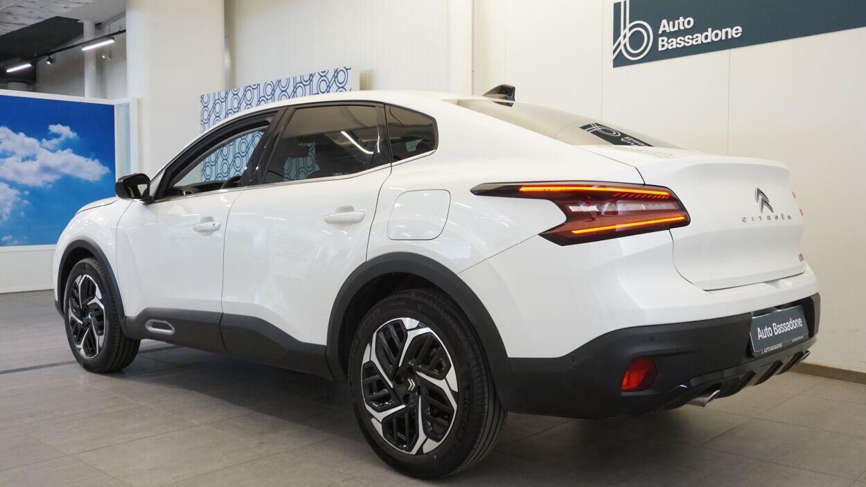 Citroën C4 X 2023, photo 4/22