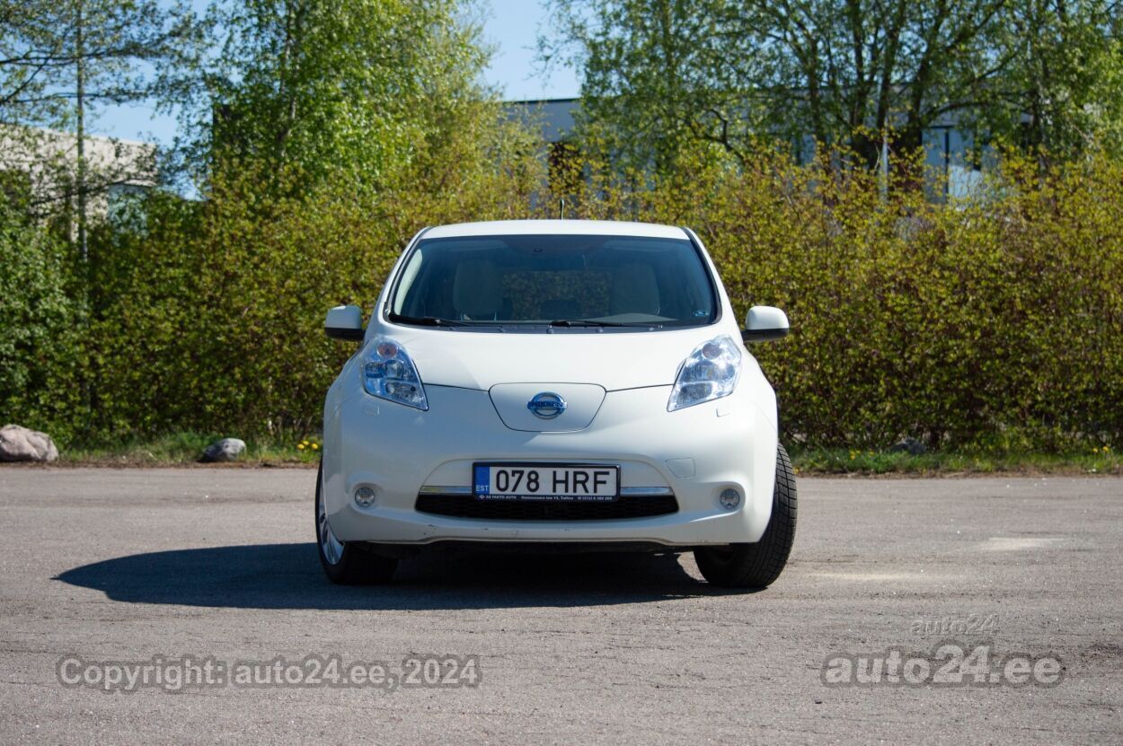 Nissan Leaf 2013, photo 4/10