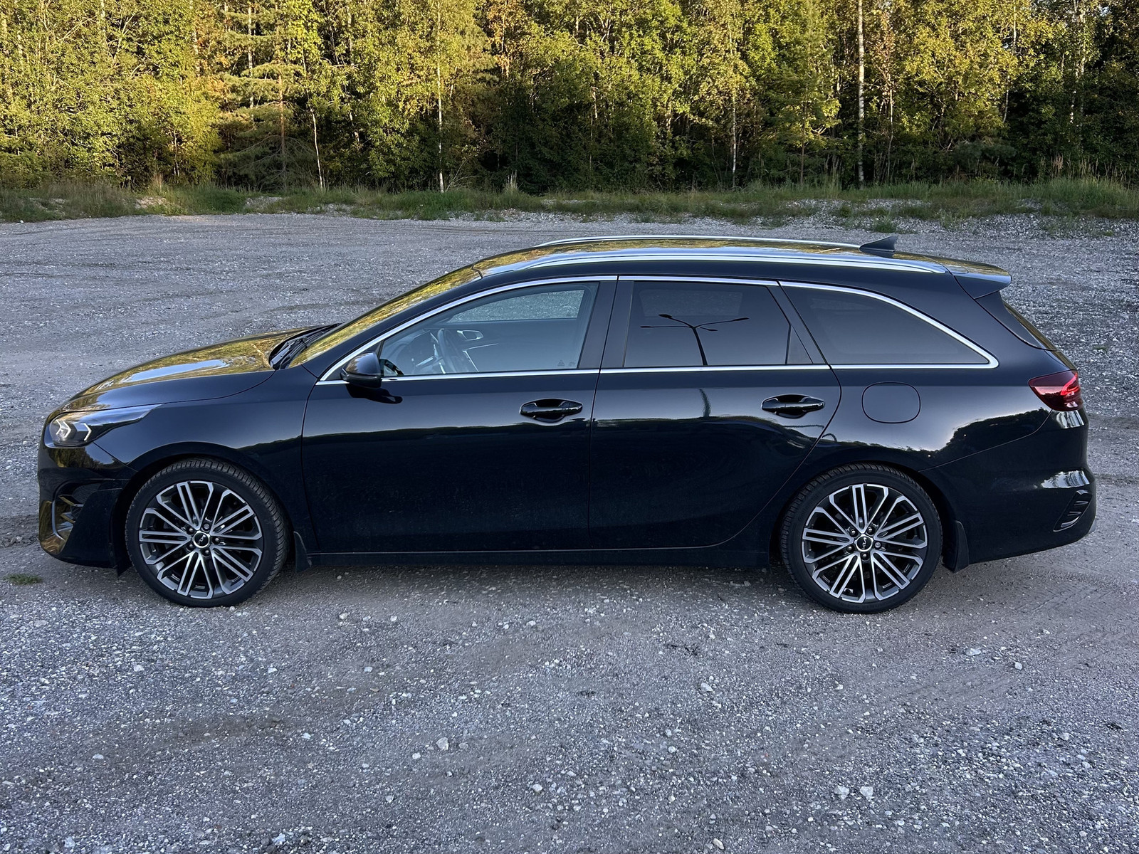 Kia cee'd Sportswagon 2023, photo 2/10