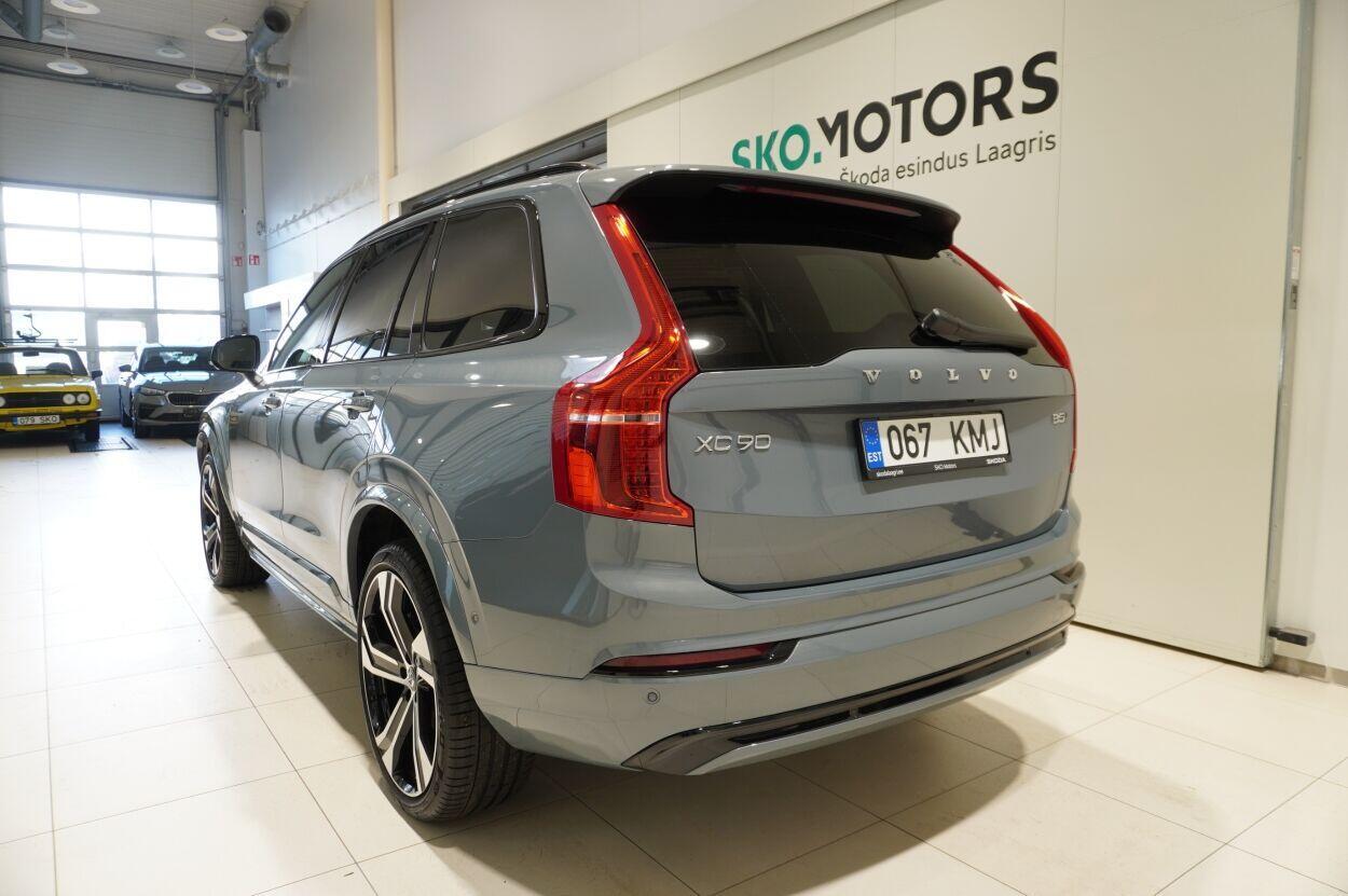 Volvo XC90 2023, photo 2/29