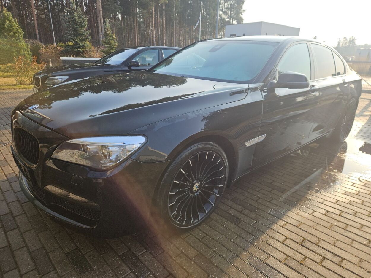 BMW 730 D M-Pakett 3.0 190kW
