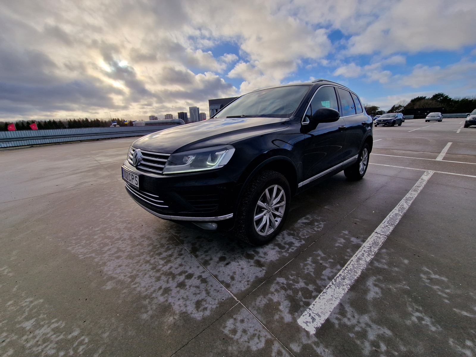 Volkswagen Touareg 2015, kuva 2/7