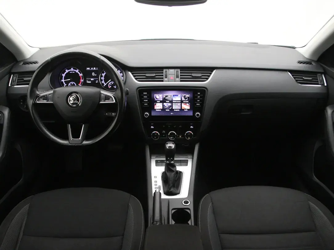 Škoda Octavia 2019, photo 2/37