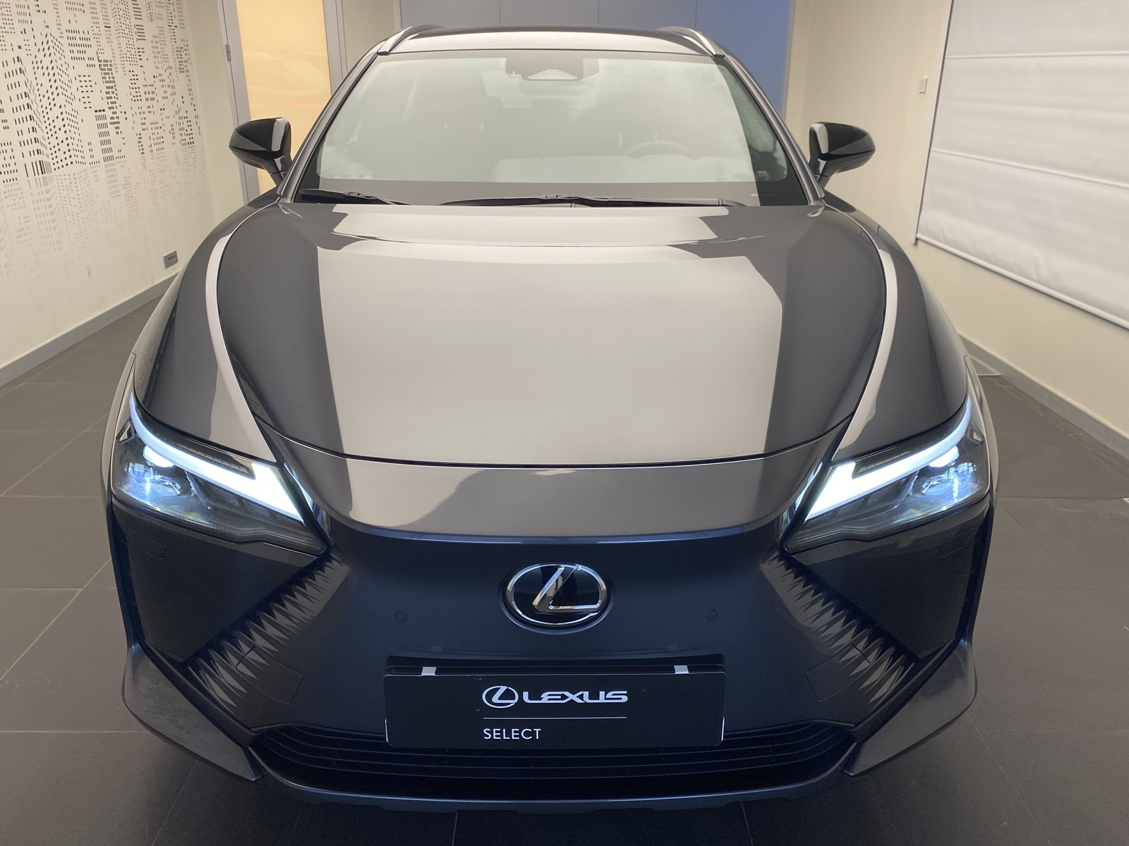 Lexus RZ 300 2025, kuva 4/10