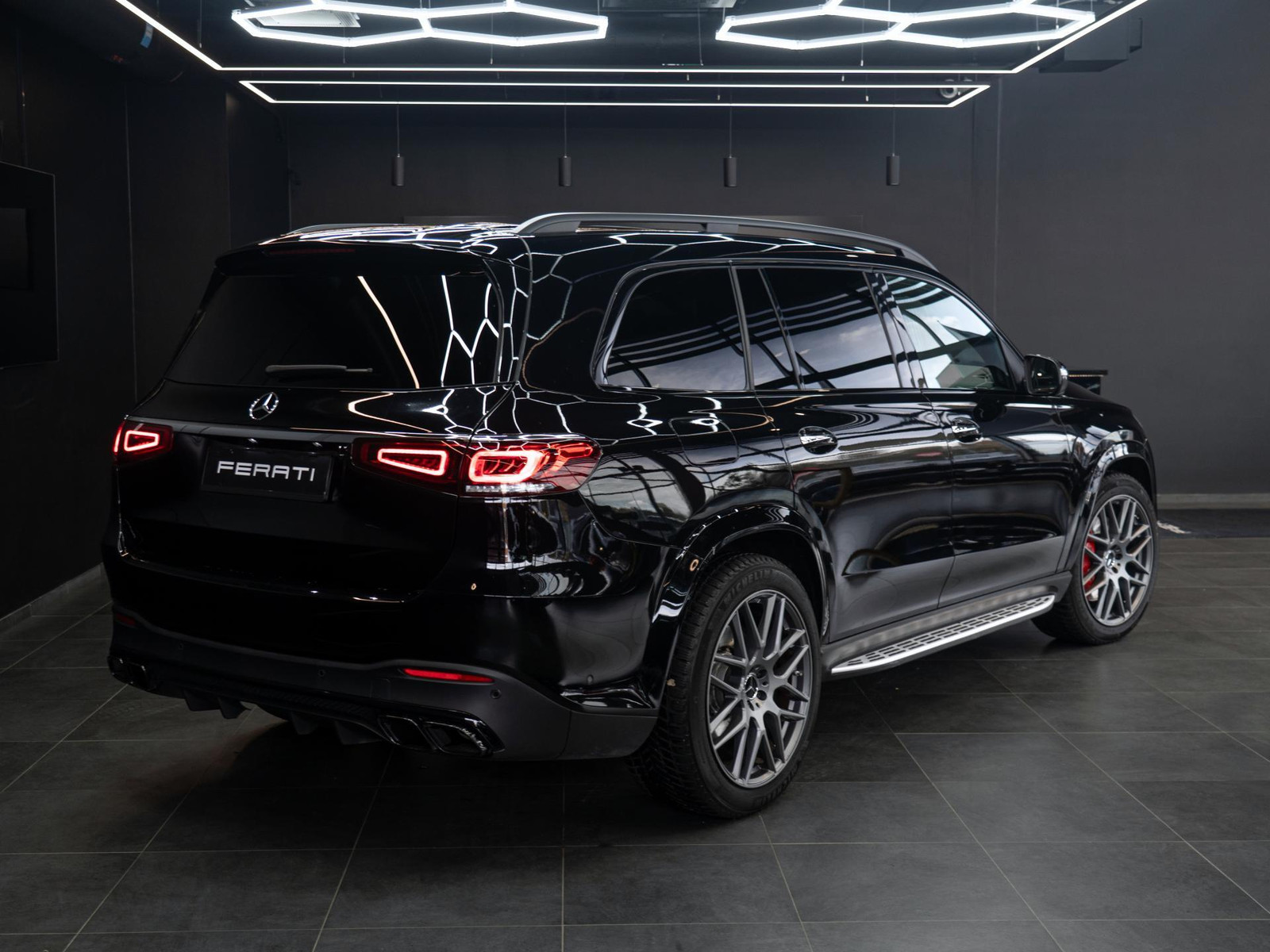 Mercedes-Benz GLS 63 2021, kuva 2/16