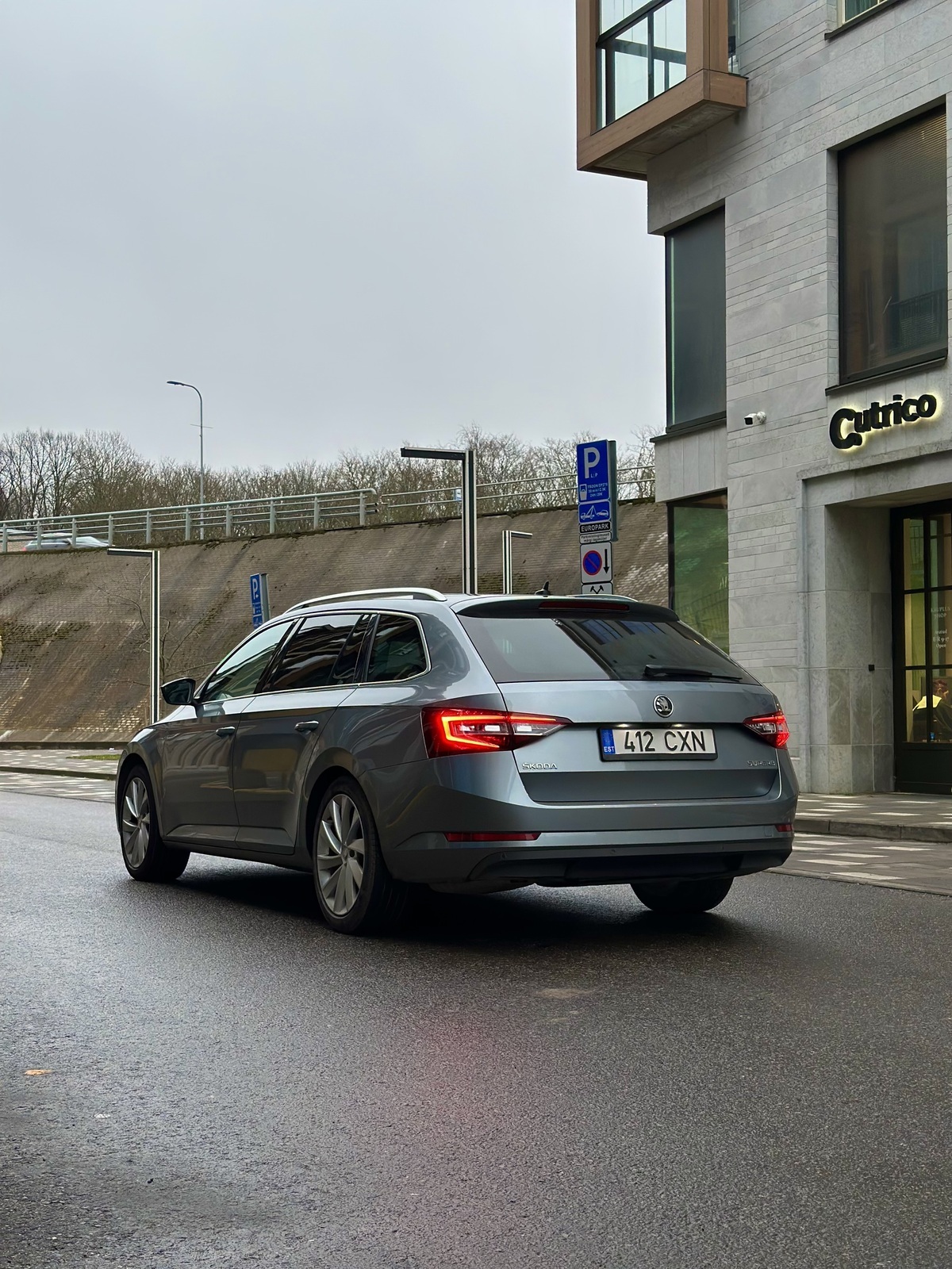 Škoda Superb 2018, photo 4/21