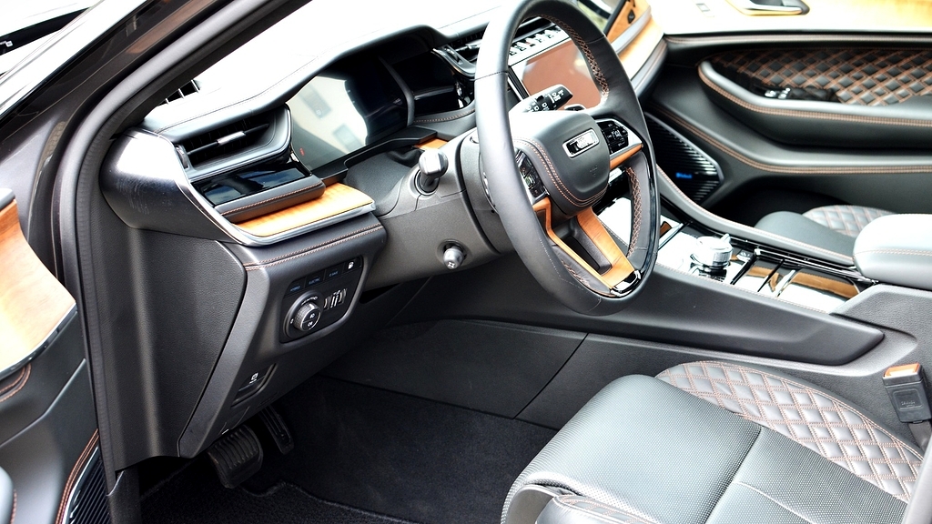 Jeep Grand Cherokee 2026, photo 6/10